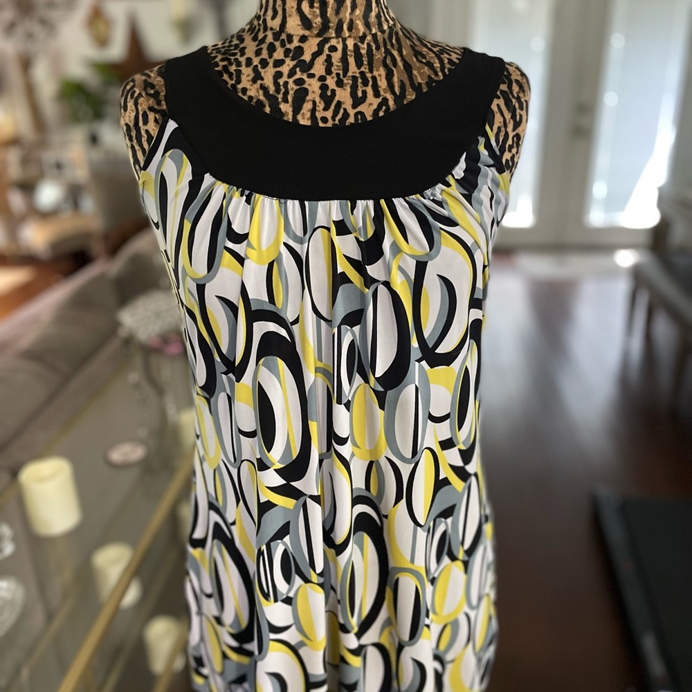 Stylish Black and Yellow Patterned Dress